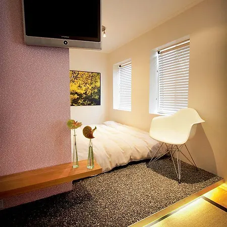 Luxury Apartment *